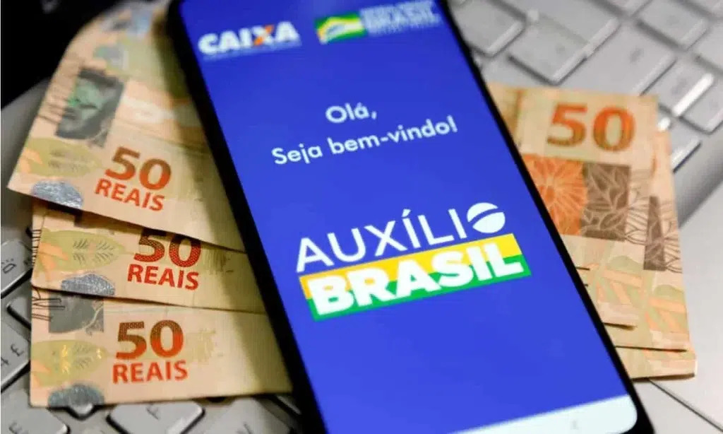 Governo anuncia entrada de mais de 56 mil novas pessoas no Auxílio Brasil